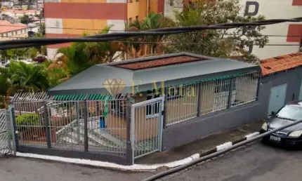 Apartamento com 2 quartos à venda na Vila Dirce, Carapicuíba  por R$ 220.000