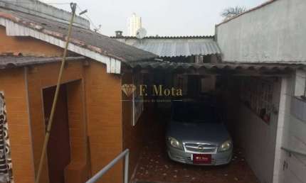 Casa com 6 quartos à venda na Vila Creti, Carapicuíba  por R$ 500.000