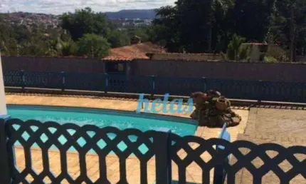 CHÁCARA À VENDA DE 519,87m2 COM 4 SUÍTES POR R$ 1.800.000,00 NO BAIRRO RIBEIRÃO DOS PORCOS EM ATIBAIA/SP