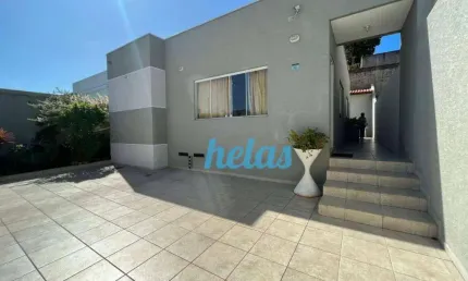 CASA À VENDA COM 100,m² DE ÁREA CONSTRUÍDA, 03 DORMITÓRIOS, POR R$ 790.000,00 NO BAIRRO JARDIM PAULISTA EM ATIBAIA!