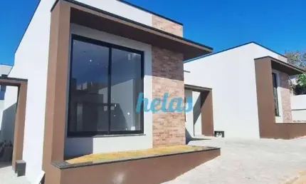Casas térreas em villágio com 96.99 m² por R$ 980.000,00 no Bairro Vila Petrópolis - Atibaia/SP.