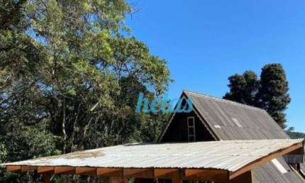 CASA COM 265m² À VENDA POR R$1400.000,00 NO  CONDOMÍNIO  CLUBE DA MONTANHA- ATIBAIA/SP.