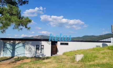 CASA COM 420m² À VENDA POR R$ 1.800.000,00 NO BAIRRO ITAPETINGA - ATIBAIA/SP.