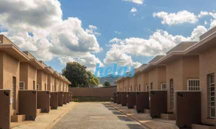 Casa com 2 dormitórios, 57 m² - venda por R$ 350.000,00 ou aluguel por R$ 1.914,00/mês - Jardim Santa Fe - Bom Jesus dos Perdões/SP