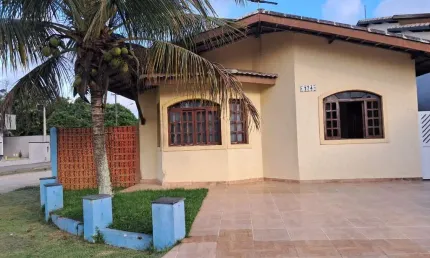 Casa para Venda em Peruíbe, Jardim São Luiz, 3 dormitórios, 1 suíte, 3 banheiros, 4 vagas