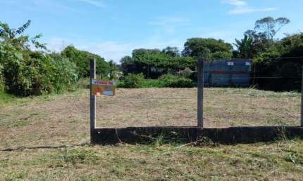 Terreno à venda no Balneário Josedy, Peruíbe 
