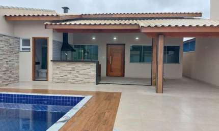 Casa para Venda em Peruíbe, Estância São José, 3 dormitórios, 2 suítes, 1 banheiro, 4 vagas