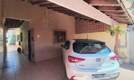Casa para Venda em Itanhaém, Bopiranga, 2 dormitórios, 1 suíte, 1 banheiro, 2 vagas