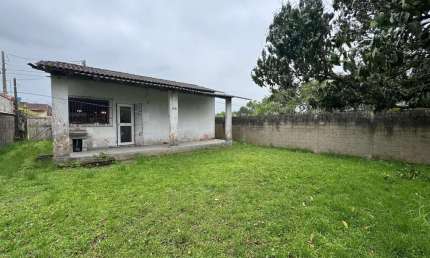 Casa para Venda em Itanhaém, Luizamar Mirim, 1 dormitório, 1 banheiro, 5 vagas