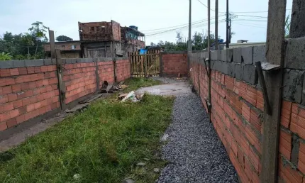 Casa para Venda em Itanhaém, Balneário Gaivota, 1 dormitório, 1 banheiro, 10 vagas