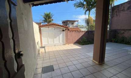 Casa para Venda em Itanhaém, Savoy, 4 dormitórios, 1 suíte, 2 banheiros, 2 vagas