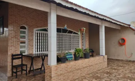 Casa para Venda em Itanhaém, Balneário Gaivota, 3 dormitórios, 2 banheiros, 4 vagas