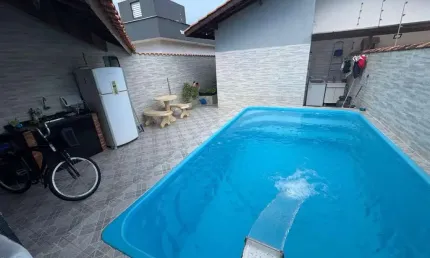 Casa para Venda em Itanhaém, Bopiranga, 2 dormitórios, 1 suíte, 2 banheiros, 3 vagas