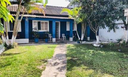 Casa para Venda em Itanhaém, Jardim América, 3 dormitórios, 1 suíte, 2 banheiros, 6 vagas