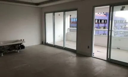 Apartamento a venda no Bairro Jardim em Santo André, com 190m².