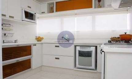 Apartamento a venda no Bairro Jardim em Santo André, com 205m².