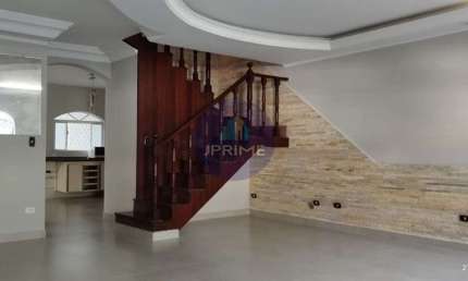 Sobrado a venda na Vila Pires em Santo André, com 275m².