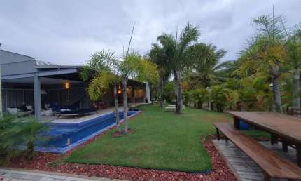Casa em Condomínio para Venda em Camaçari, BUSCA VIDA, 4 dormitórios, 4 suítes, 6 banheiros, 6 vagas