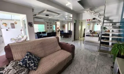 Casa com 4 quartos à venda na Avenida Praia de Itapoan, 08, Vilas do Atlantico, Lauro de Freitas
