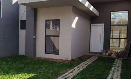 Casa com 3 quartos à venda na Rua Pedro Foggiatto, Aristocrata, São José dos Pinhais, 61 m2 por R$ 650.000