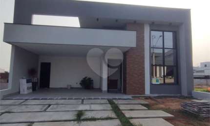 Condomínio com 3 quartos à venda em Residencial Evidências - SP