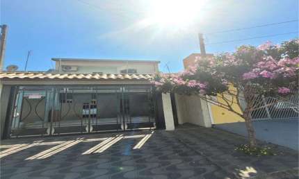 Sobrado com 3 quartos à venda em Jardim Bom Princípio - SP