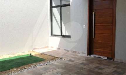 Casa térrea com 3 quartos à venda em Jardim Casablanca - SP