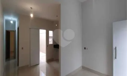 Casa com 2 quartos à venda em Parque Residencial Sabiás - SP