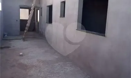 Casa térrea com 2 quartos à venda em Parque Barnabé - SP
