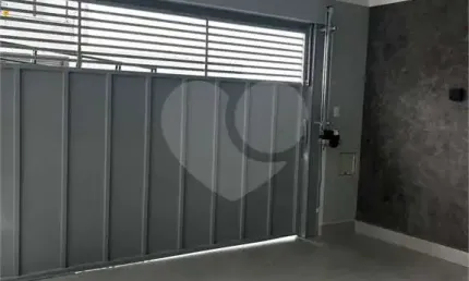 Casa térrea com 3 quartos à venda em Jardim Residencial Nova Veneza - SP