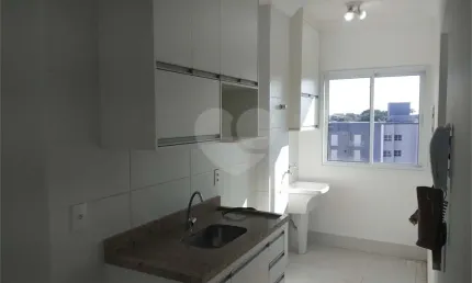 Apartamento com 3 quartos à venda em Jardim Santiago - SP