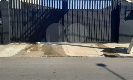 Salão Comercial à venda ou para locação em Jardim Santa Cruz - SP