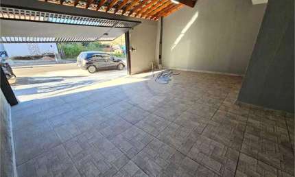 Casa com 2 quartos para locação em Jardim Dos Colibris - SP