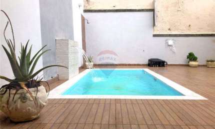 Casa 2 quartos para venda no Bairro Bosque dos Pinheiros em Juiz de Fora, MG