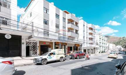 Excelente Apartamento Térreo com 3/4 no Bairro Paineiras.