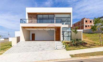 Casa 4 quartos para venda no Condomínio Alphaville em Juiz de Fora, MG