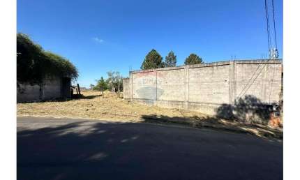 Terreno à venda na Rua Cuiabá, Lote 01, Novo Horizonte, Juiz de Fora