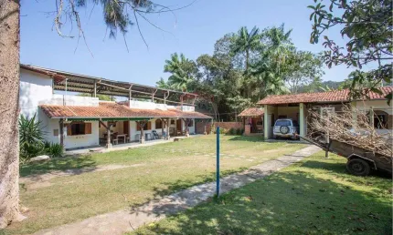 Granja de 3.345m² à Venda ou Aluguel no Jardim da Serra! Ideal para moradia ou empreendimento. Aluguel comercial: R$ 4.500,00.