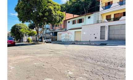 Casa à venda bairro Bosque dos Pinheiros em Juiz de Fora - MG