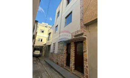 Imóvel para aluguel possui 80 metros quadrados com 4 quartos em Santa Helena - Juiz de Fora - MG