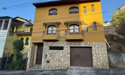 Casa Ampla 4 Quartos com Área Externa e Churrasqueira – Boa Vista, Juiz de Fora