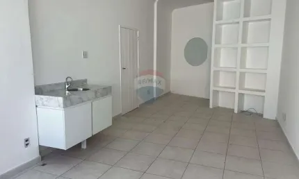 Sala Comercial no Centro, Ed Clube Juiz de Fora, Pacote de Locação R$ 1.200,00/mês.