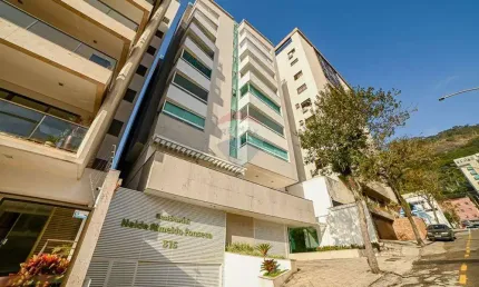 Apartamento alto padrão com 4 suítes, 2 vagas de garagem