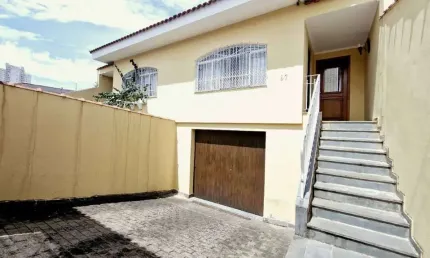 Elegante casa tipo para venda em Vila Santa Terezinha (Zona Norte) com 4 quartos, sendo 1 suíte, 172m²