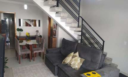Casa no condomínio Condomínio Residencial Canarinho para venda em Vila Rosa com 3 quartos, sendo 1 suíte, 102m²