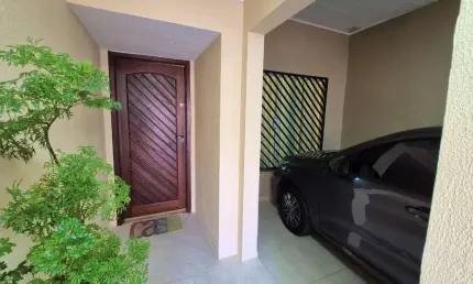 Confortável casa tipo para venda em Mooca com 4 quartos, sendo 1 suíte, 150m²