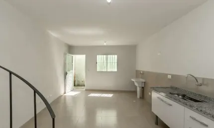 Casa no condomínio Condomínio Beatriz para venda com 1 quarto, sendo 1 suíte, 36m²