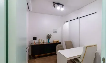 Aconchegante casa comercial para venda em limão, 32m²