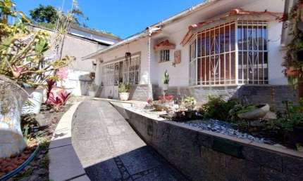 Casa com 3 quartos à venda no Agriões, Teresópolis 