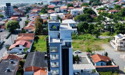 Oportunidade a 350 metros da Praia, no Centro de Barra Velha SC